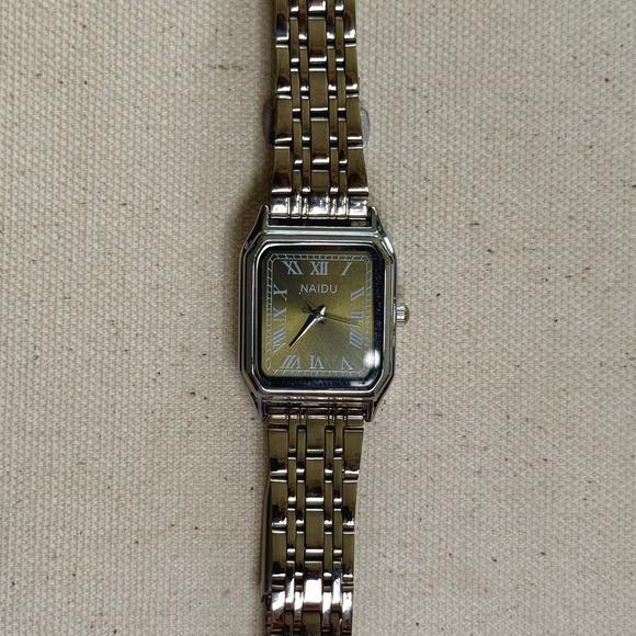 Silver Watch green Face Unisex Minimalist 1.5" Diameter Quartz New - Picture 6 of 7